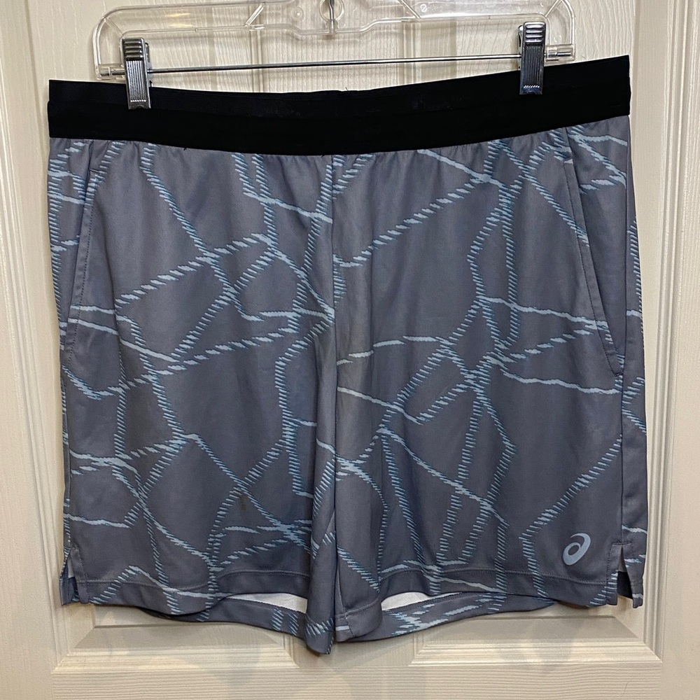 Asics Black and Gray Geometric Shorts